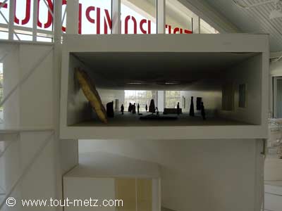 Détail des galeries transversales des maquettes du centre pompidou de metz 2