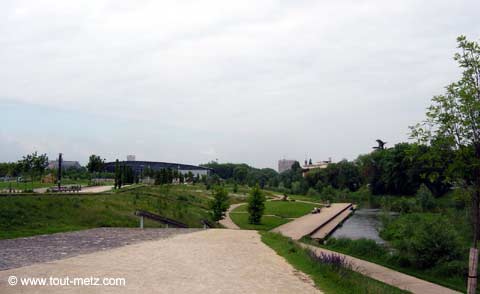 Parc de la Seille à Metz cote riviere 1