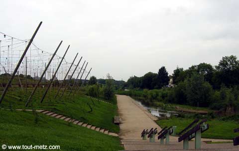 Parc de la Seille à Metz cote riviere 8